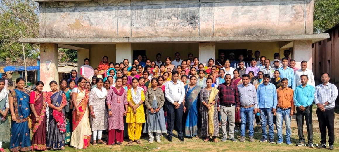 सब्बो जाबो बालवाड़ी, आघू बढ़ाबो शिक्षा के गाड़ी : आरएन चंद्रा बीईओ…,ईसीसीई के तहत 3 दिवसीय बालवाड़ी का प्रक्षिक्षण सम्पन्न हुआ…बालवाड़ी का उद्देश्य है कि 6 वर्ष की उम्र में जब बच्चे पहली कक्षा में जाएं, तो वह उसके लिये पूरी तरह तैयार हो चुके हों…